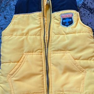 Vest smoke and pets free home good condition